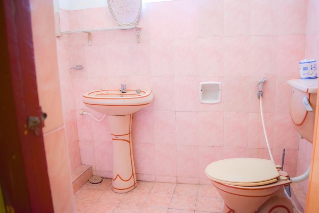 Shammie Guest House Хиккадува Экстерьер фото